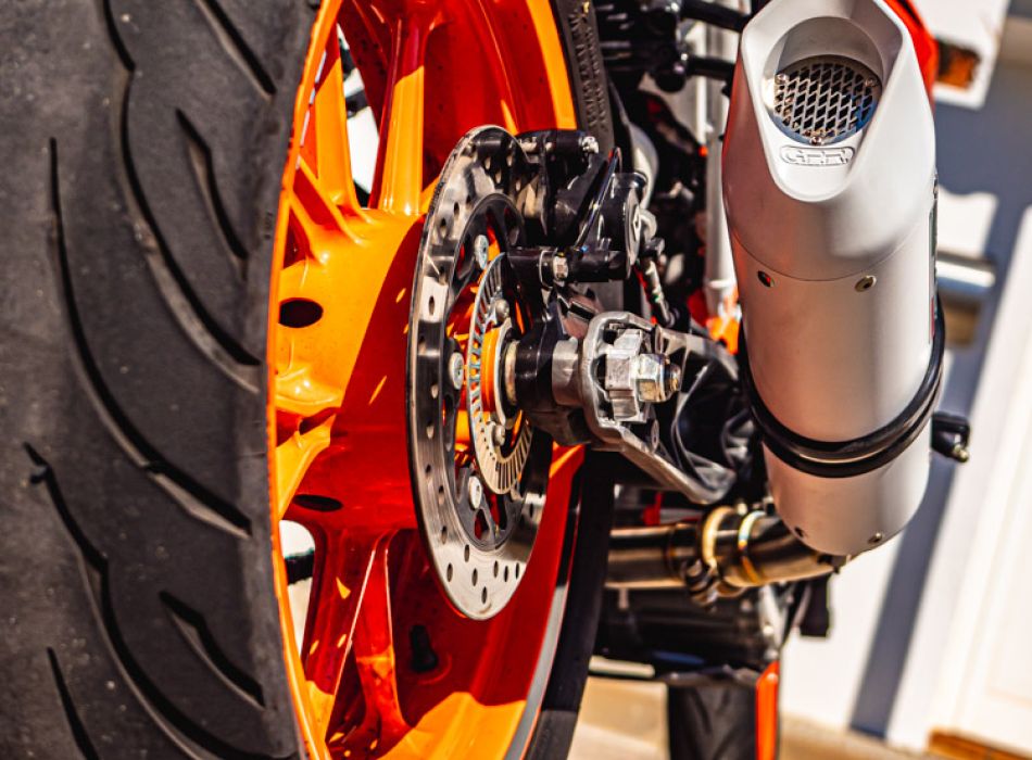 Ktm 125 duke 2020 model outlet