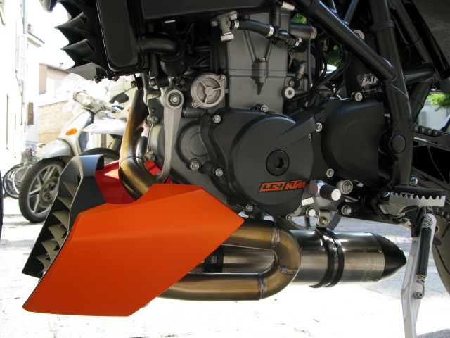 Exhaust compatible with Ktm 690 Duke 2008-2011, Gpe Ann. titanium, Full system exhaust, including removable db killer 
