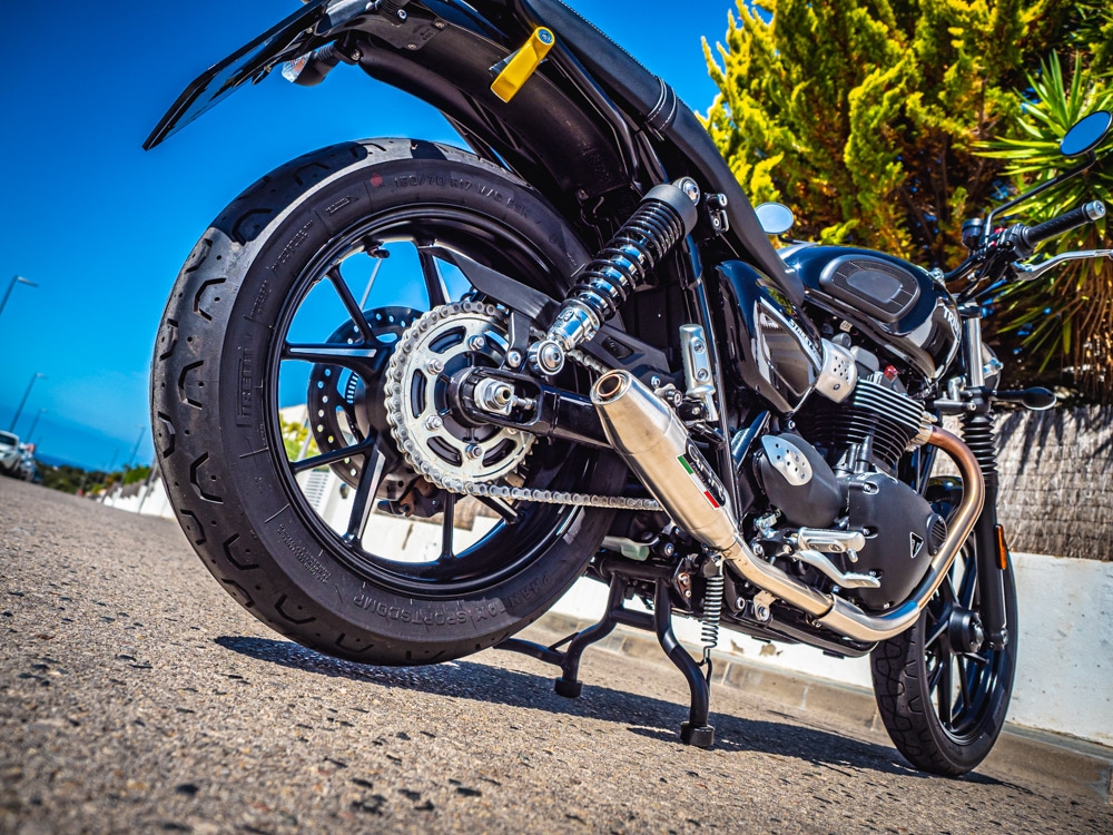 Exhaust compatible with Triumph Street Twin 900 2015-2019, Deeptone Inox, Dual slip-on including removable db killers and link pipes 