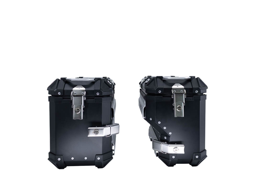 GPR TECH compatible with  Bmw R 1200 Gs Adventure 2014/2016 e3 GPR TECH Pair of side cases aluminum made with contoured right side, black color with specific pannier holder Capacity 38 LT. + 32 LT.
