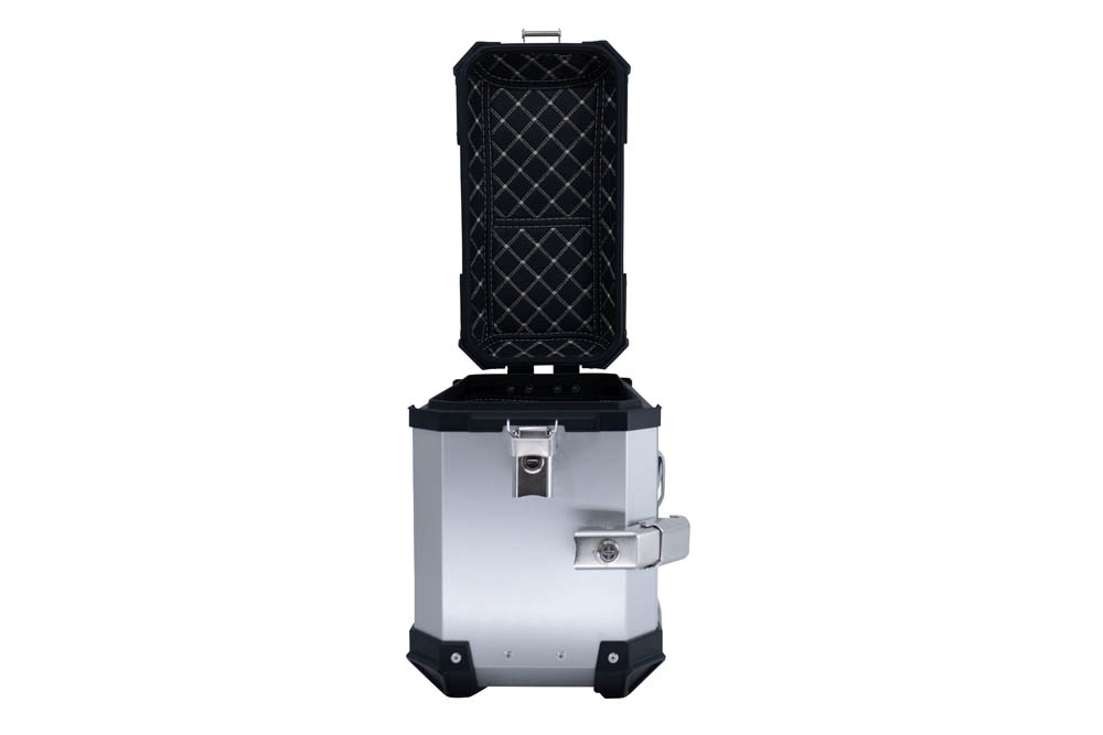 GPR TECH compatible with  Bmw R 1200 Gs 2013/2016 GPR TECH Pair of side cases aluminum made with contoured right side, silver color with specific pannier holder Capacity 38 LT. + 32 LT.