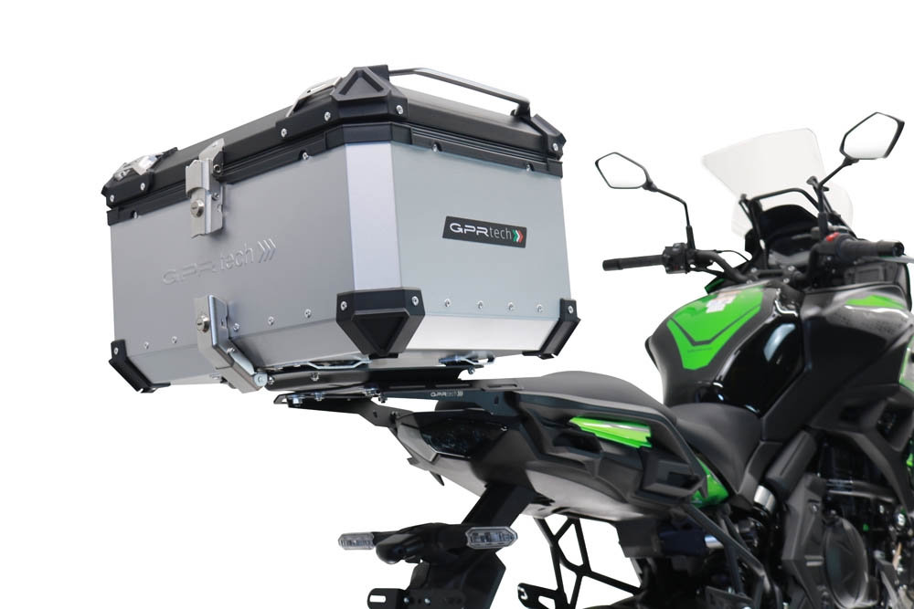 GPR TECH compatible with  Kawasaki Versys 650 2017/2020 e4 GPR TECH Top case in aluminum, silver color with specific plate included Capacity 45 LT.