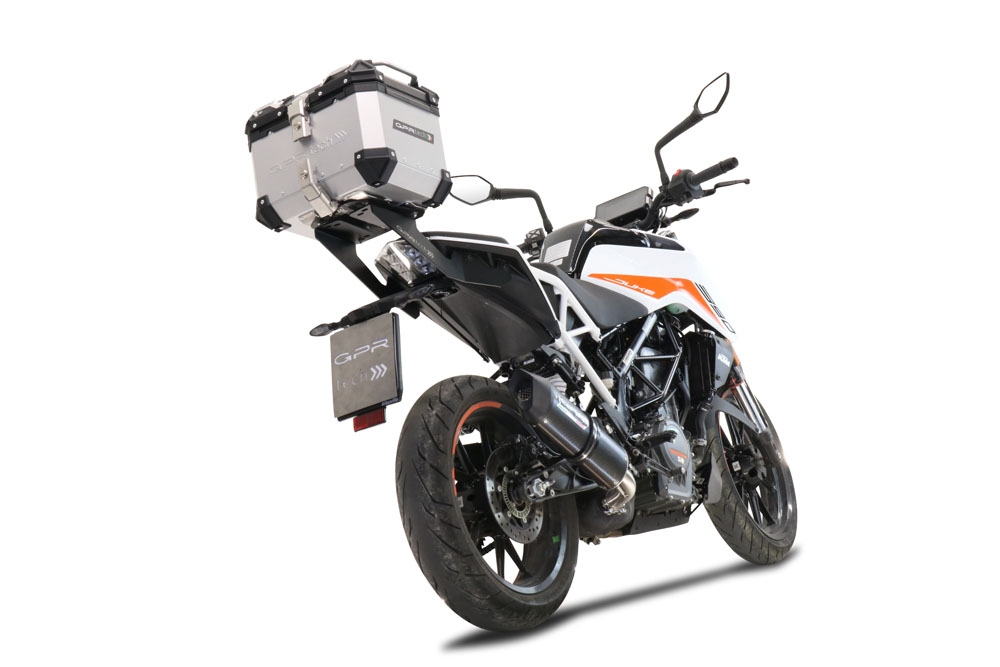 Top case GPR TECH compatible with  Ktm Duke 390 2017/2020 e4 GPR TECH Top case in aluminum, silver color, including roof rack and specific plate Capacity 26 LT.