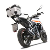 Top case GPR TECH compatible with  Ktm Duke 390 2017/2020 e4 GPR TECH Top case in aluminum, silver color, including roof rack and specific plate Capacity 26 LT.