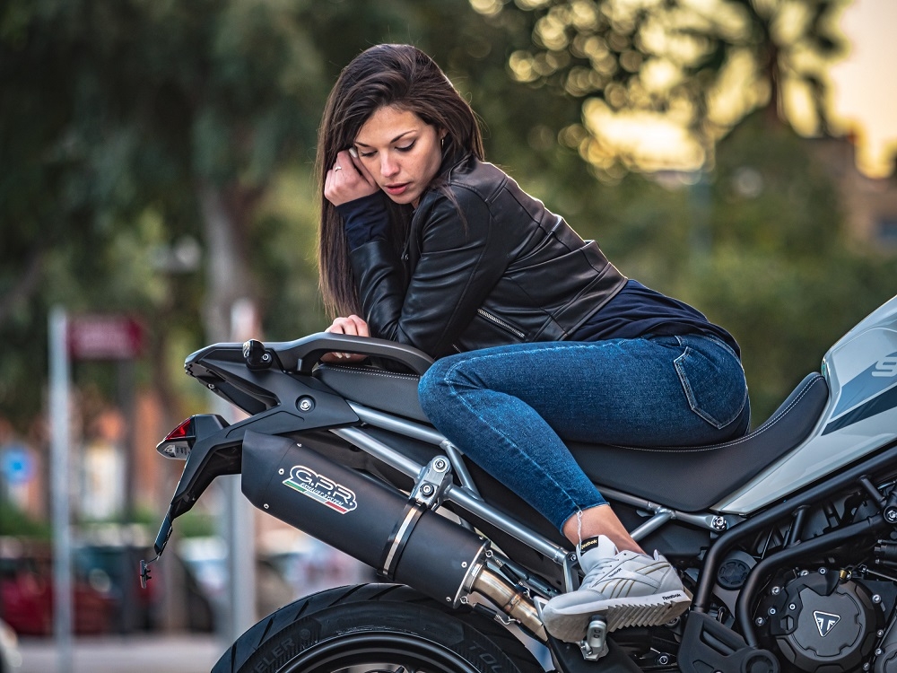 Exhaust compatible with Triumph Tiger 900 2020-2023, Furore Evo4 Nero, Slip-on exhaust including removable db killer and link pipe 