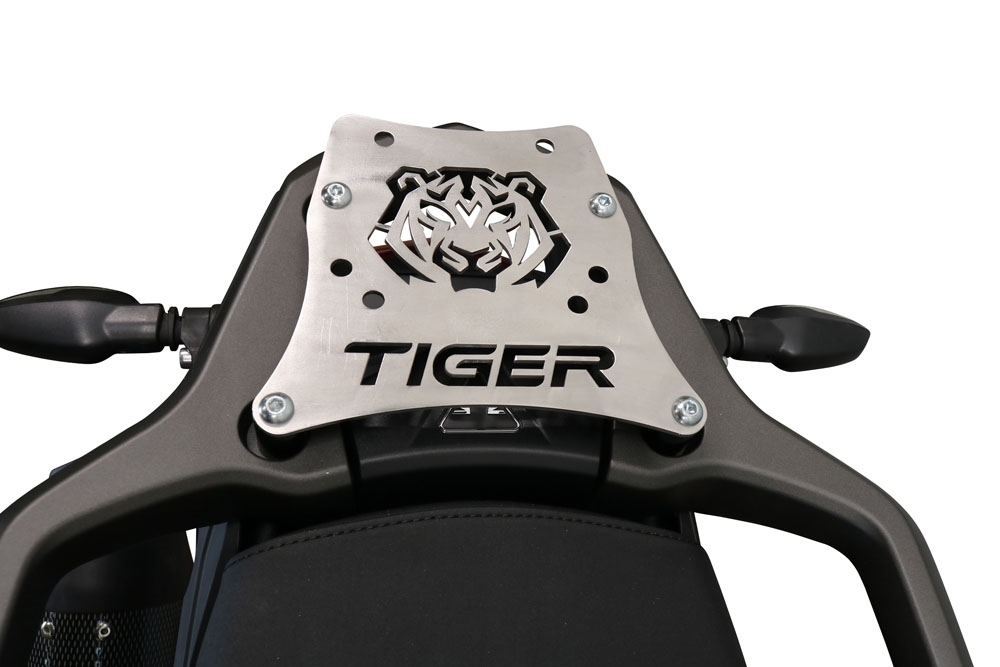 Top case GPR TECH compatible with  Triumph Tiger 1200 Gt - Rally 2022/2024 e5 GPR TECH Top case in aluminum, black color with specific plate included Capacity 55 LT.