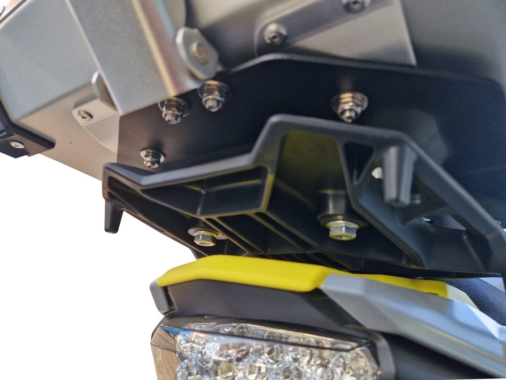 GPR TECH compatible with  Suzuki V-Strom Dl 650 2017/2020 e4 GPR TECH SPECIFIC TITANIUM PLATE TOP CASE-ALPITECH 35/55 LT compatible with original luggage rack,titanium made with 4 anchor points