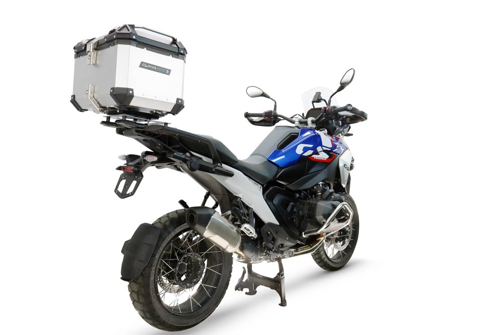 Top case GPR TECH compatible with  Bmw R 1300 GS 2024/2026 GPR TECH Top case in aluminum, silver color with specific plate included to mount on the original rear rack Capacity 45 LT.