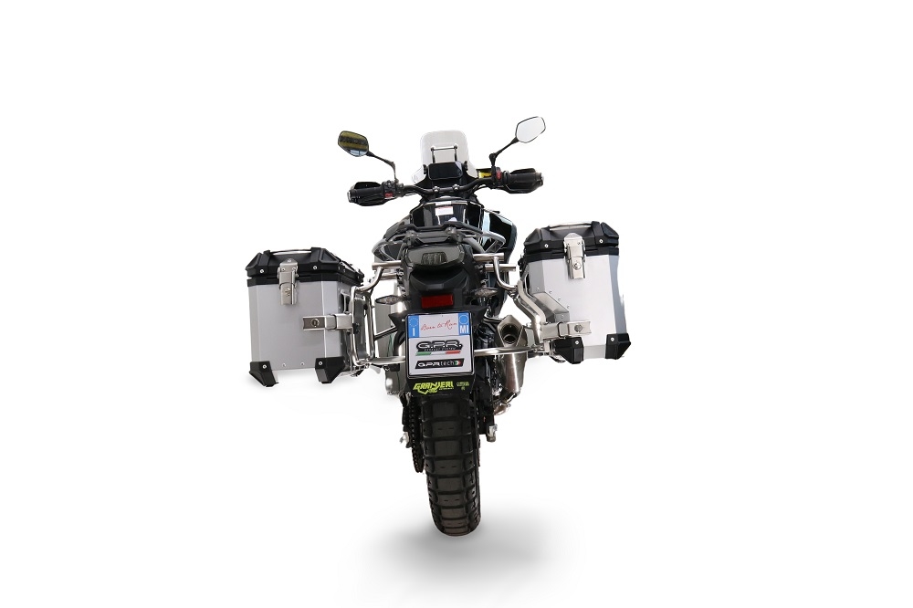 GPR TECH compatible with  Cf Moto 800 Mt Touring 2025/2026 e5 plus GPR TECH Pair of side cases aluminum made with contoured right side, silver color with specific pannier holder Capacity 38 LT. + 32 LT.
