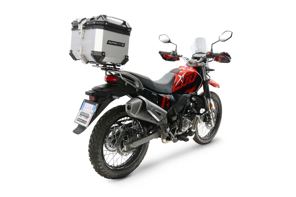 Top case GPR TECH compatible with  Hero Xpulse 200 BS6 4V 2021/2024 E5 GPR TECH Top case in aluminum, silver color with specific plate included Capacity 26 LT.