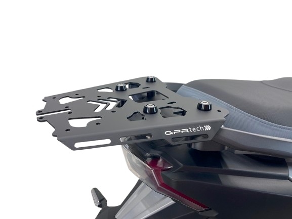 Top case GPR TECH compatible with  Bmw G 310 Gs 2017/2021 e4 GPR TECH Top case in aluminum, black color with specific plate included Capacity 26 LT.