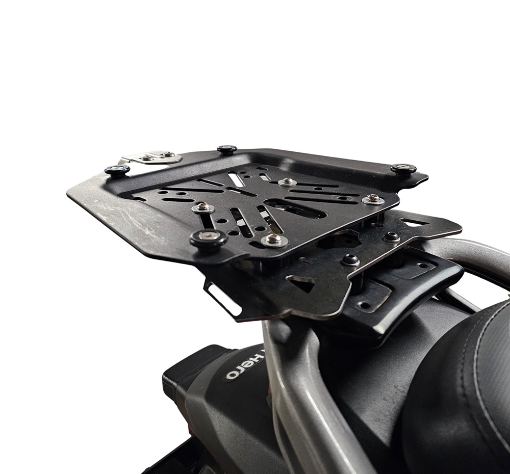 Top case GPR TECH compatible with  Hero Xpulse 200 4V 2025/2026 E5 plus GPR TECH Top case in aluminum, silver color with specific plate included Capacity 35 LT.