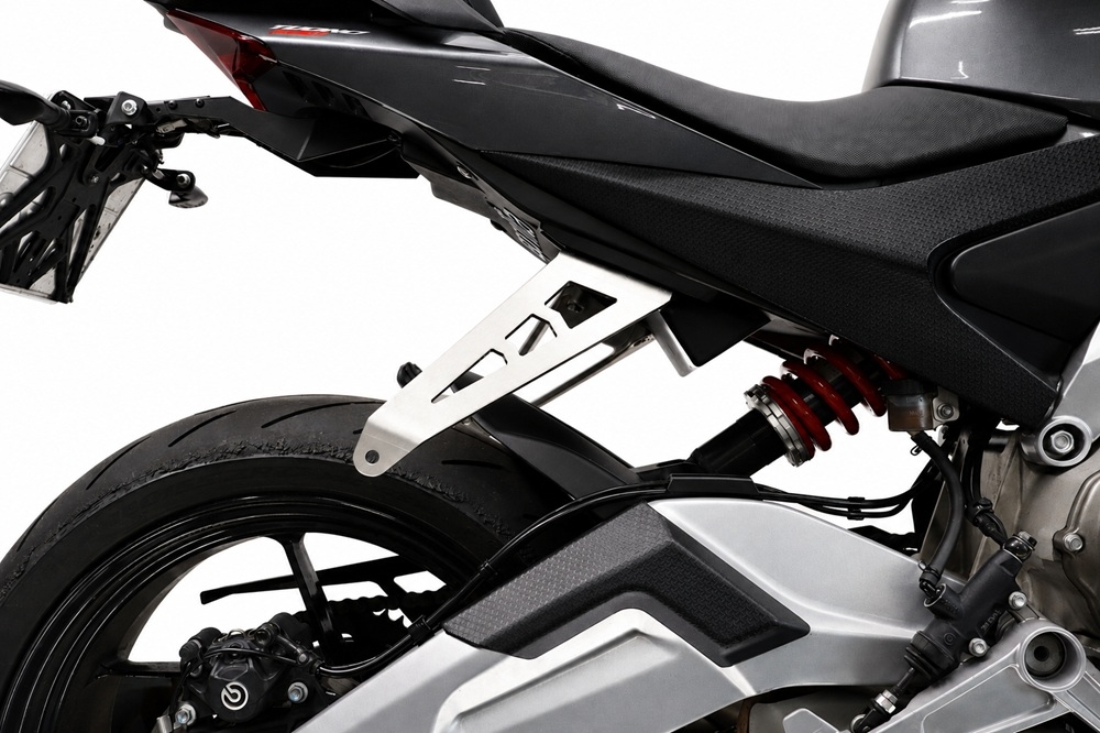 GPR accessory exhaust compatible with Aprilia RS660 2021-2024, Staffa Pedana Passeggero / Muffler bracket, 