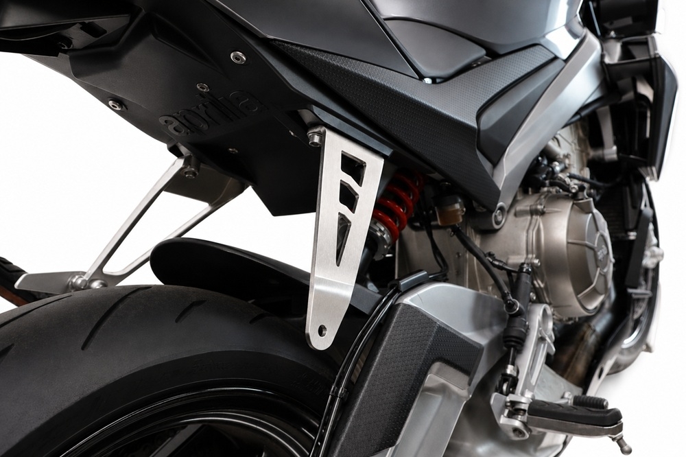 GPR accessory exhaust compatible with Aprilia RS660 2021-2024, Staffa Pedana Passeggero / Muffler bracket, 