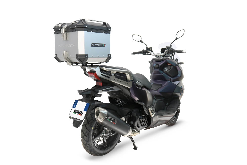 Top case GPR TECH compatible with  Sym ADX 125 2024/2026 e5 Plus GPR TECH Top case in aluminum, silver color with specific plate included Capacity 45 LT.