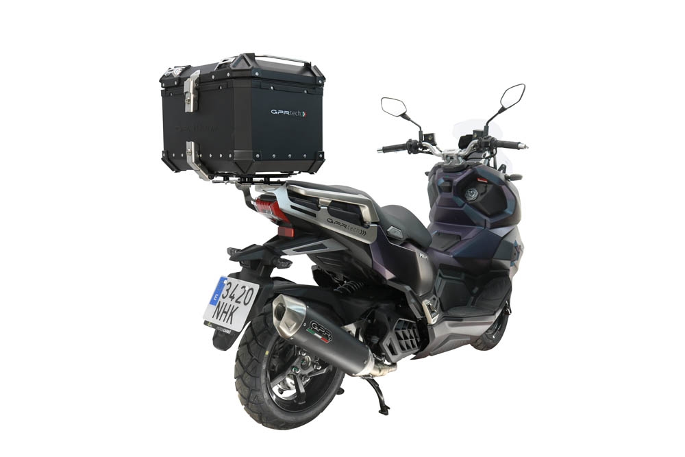 Top case GPR TECH compatible with  Sym ADX 125 2024/2026 e5 Plus GPR TECH Top case in aluminum, black color with specific plate included Capacity 45 LT.