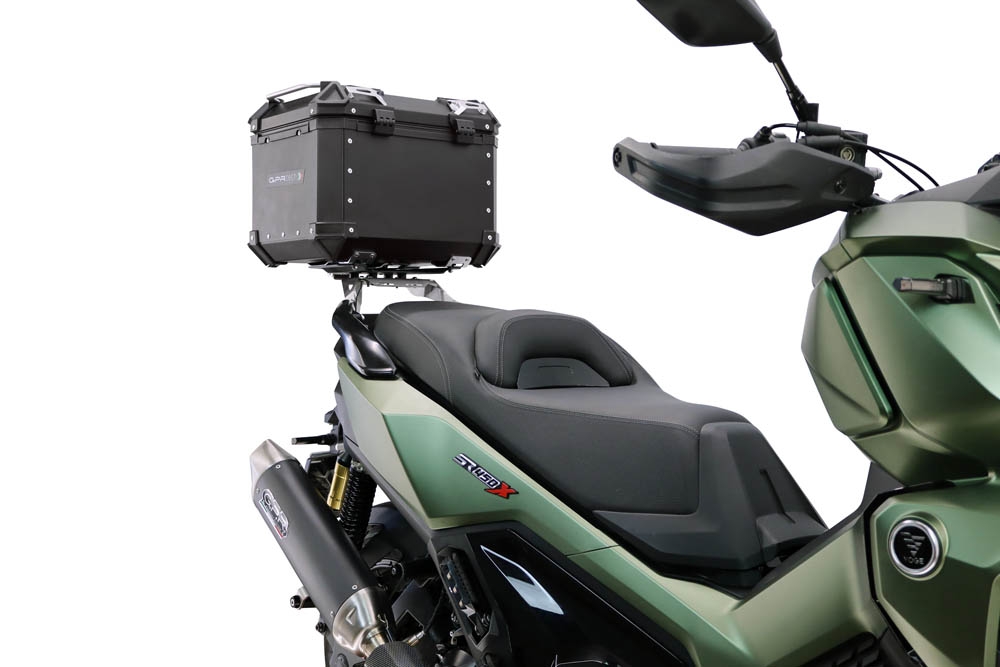 Top case GPR TECH compatible with  Voge SR 450 X 2026/2027 e5 plus GPR TECH Top case in aluminum, black color including, roof rack and specific plate Capacity 26 LT.