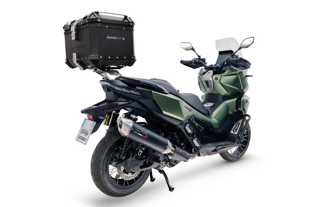 Top case GPR TECH compatible with  Voge SR 450 X 2026/2027 e5 plus GPR TECH Top case in aluminum, black color including, roof rack and specific plate Capacity 35 LT.